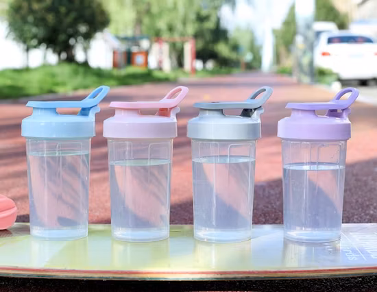 500ml 700ml BPA Free Plastic Protein Shaker Water Bottle Gym Shaker Water Cups OEM Brand